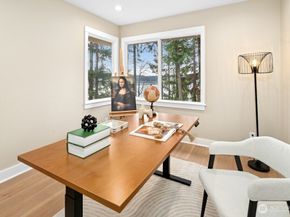 19221 SE 25th Street, Sammamish WA 98075