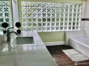 16241 54th Avenue S, Tukwila WA 98188