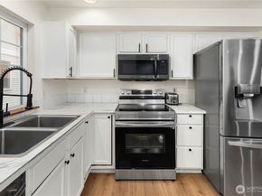 8521 Midvale Avenue N B, Seattle WA 98103