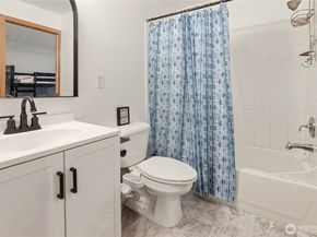 8521 Midvale Avenue N B, Seattle WA 98103