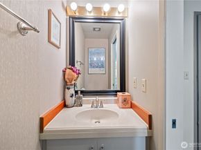 17001 Inglewood Road NE M210, Kenmore WA 98028