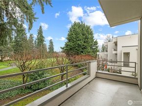 17001 Inglewood Road NE M210, Kenmore WA 98028