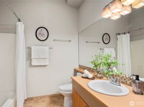 511 7th Avenue 103, Kirkland WA 98033