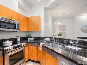 511 7th Avenue 103, Kirkland WA 98033