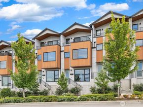 3901 S Cloverdale Street E, Seattle WA 98118