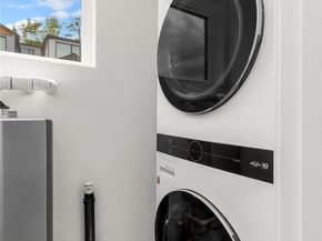 3901 S Cloverdale Street E, Seattle WA 98118