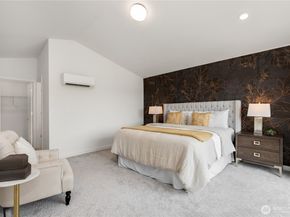 3901 S Cloverdale Street E, Seattle WA 98118