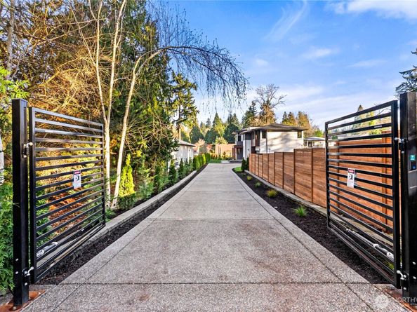 30220 23rd Avenue SW, Federal Way WA 98023