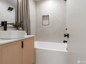 2108 15th Avenue S B, Seattle WA 98144