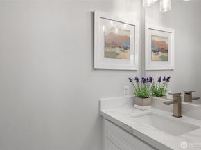 12535 27th Avenue NE, Seattle WA 98125