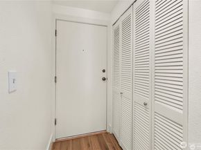 4831 Fauntleroy Way SW 401, Seattle WA 98116