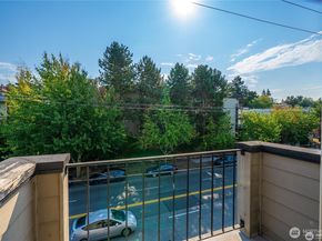 4831 Fauntleroy Way SW 401, Seattle WA 98116