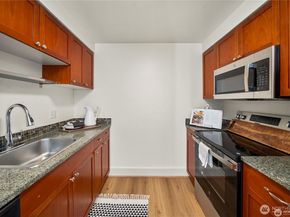 4831 Fauntleroy Way SW 401, Seattle WA 98116