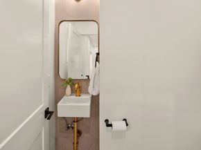 919 23rd Avenue E A, Seattle WA 98112