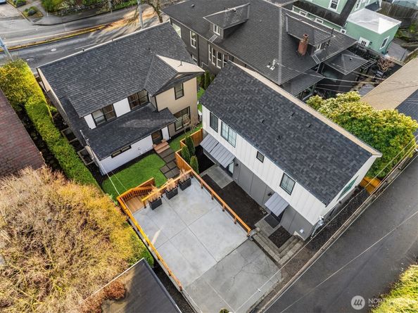 919 23rd Avenue E A, Seattle WA 98112