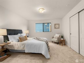 11503 Bartlett Avenue NE, Seattle WA 98125