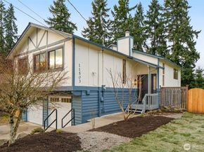 11503 Bartlett Avenue NE, Seattle WA 98125