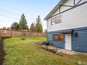 11503 Bartlett Avenue NE, Seattle WA 98125