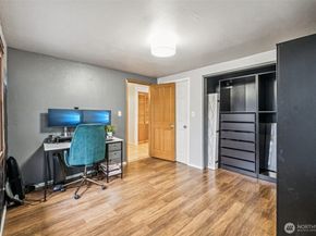 23716 Locust Way, Bothell WA 98021