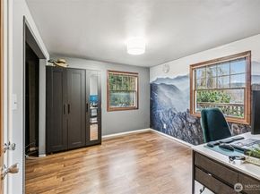 23716 Locust Way, Bothell WA 98021