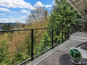 14214 Westwood Place NE, Seattle WA 98125