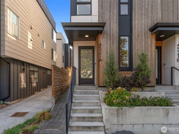 4521 Sunnyside Avenue N A, Seattle WA 98103