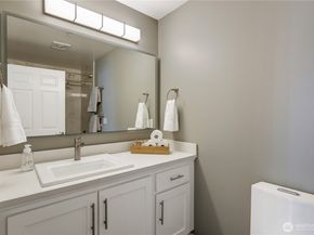 4026 Stone Way N 501, Seattle WA 98103