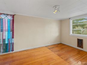 409 Wells Avenue N, Renton WA 98057