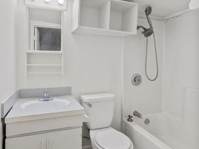 409 Wells Avenue N, Renton WA 98057