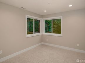 17006 174th Avenue NE, Woodinville WA 98072