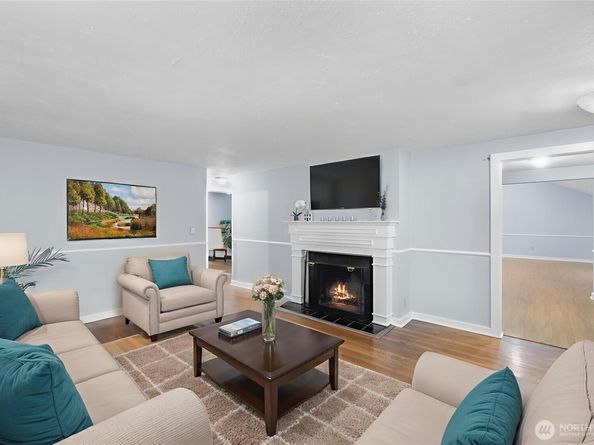 12818 8th Avenue NE, Seattle WA 98125