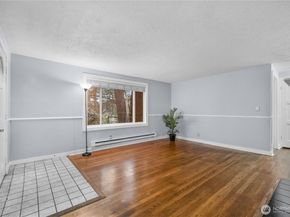 12818 8th Avenue NE, Seattle WA 98125