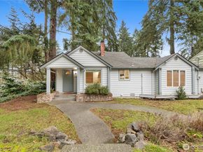 12818 8th Avenue NE, Seattle WA 98125