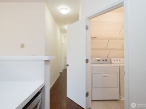 1855 Trossachs Boulevard SE 205, Sammamish WA 98075