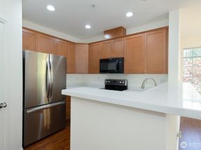 1855 Trossachs Boulevard SE 205, Sammamish WA 98075