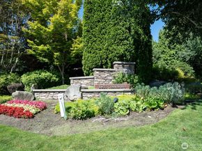 1855 Trossachs Boulevard SE 205, Sammamish WA 98075