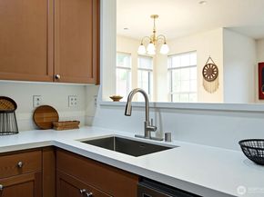 1855 Trossachs Boulevard SE 205, Sammamish WA 98075