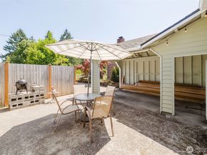 143 Dora Avenue, Bremerton WA 98312