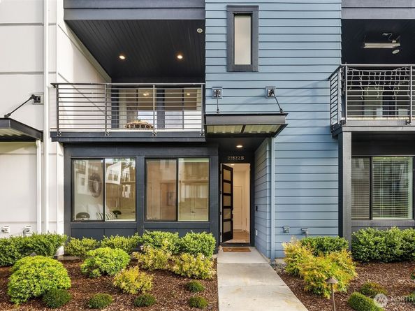 21822 25th Avenue SE B, Bothell WA 98021