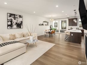 21822 25th Avenue SE B, Bothell WA 98021