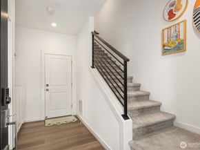 21822 25th Avenue SE B, Bothell WA 98021