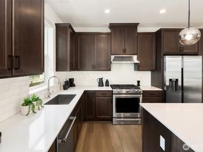 21822 25th Avenue SE B, Bothell WA 98021