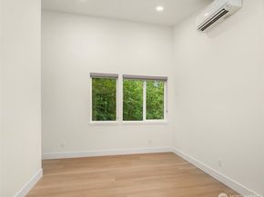 3817 Letitia Avenue S, Seattle WA 98118