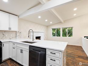 8801 NE 140th Place, Kirkland WA 98034