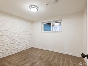 8801 NE 140th Place, Kirkland WA 98034