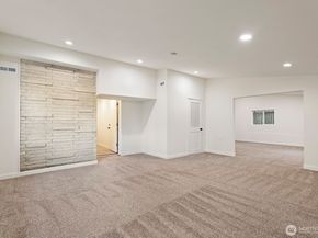 8801 NE 140th Place, Kirkland WA 98034