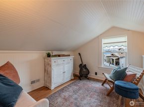 1213 E Shelby Street 15, Seattle WA 98102