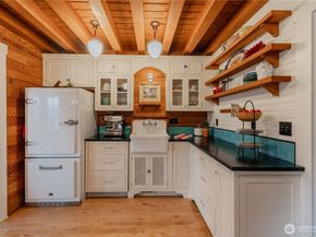 1213 E Shelby Street 15, Seattle WA 98102