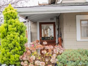 1213 E Shelby Street 15, Seattle WA 98102