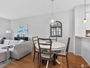 10901 124th Avenue NE 24, Kirkland WA 98033